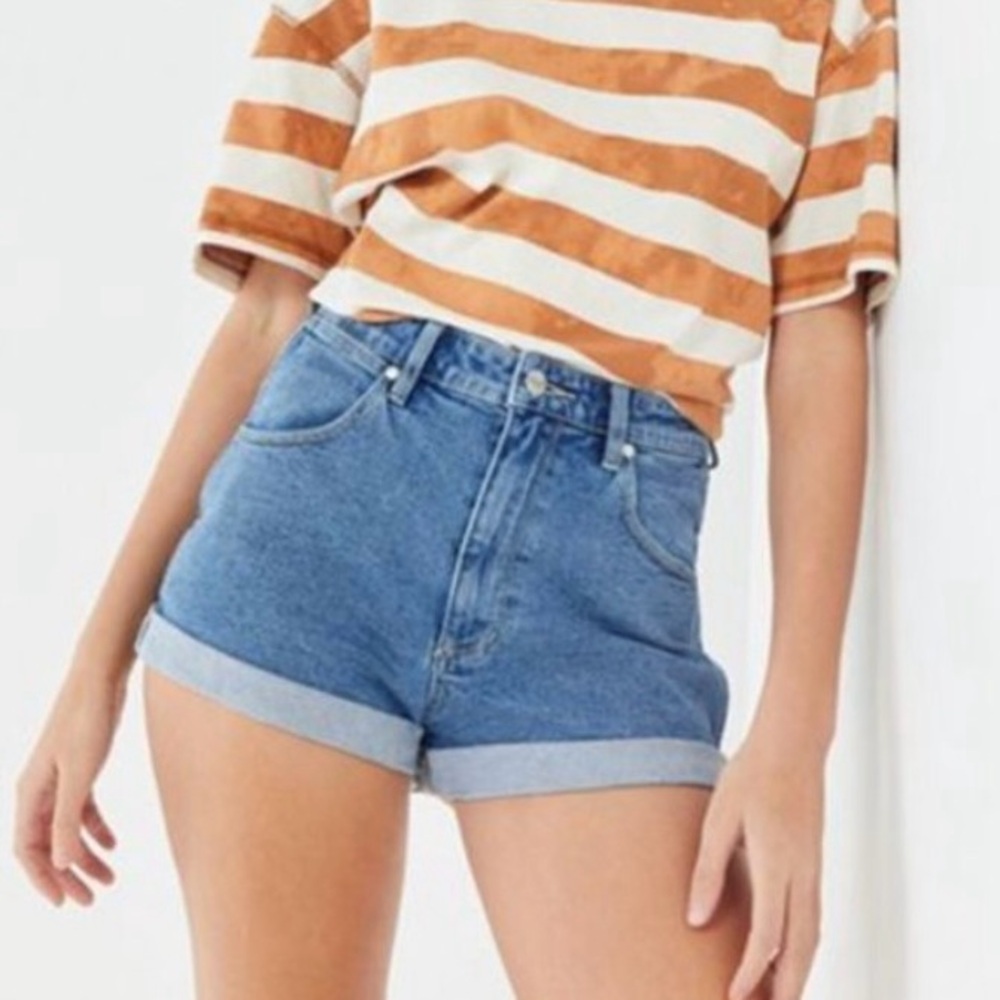 Wrangler for Urban Outfitters Hourglass Shorts
